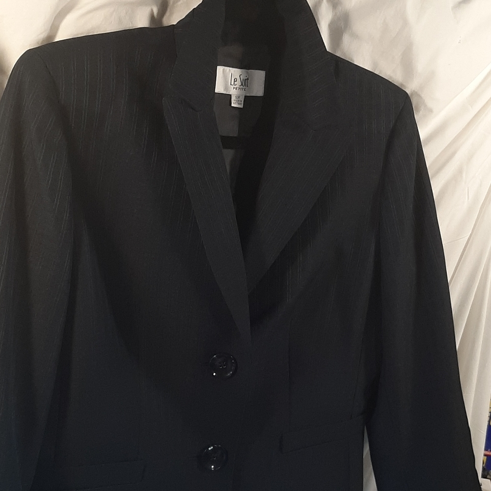 Jacket - Picture 2 of 6